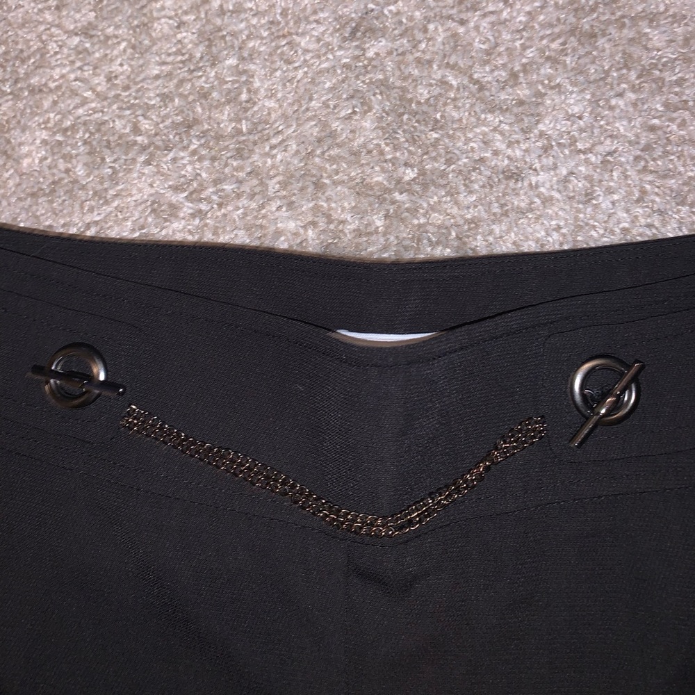 Carmen Marc Valvo Black Chain Link Shorts size 4 - Picture 5 of 10